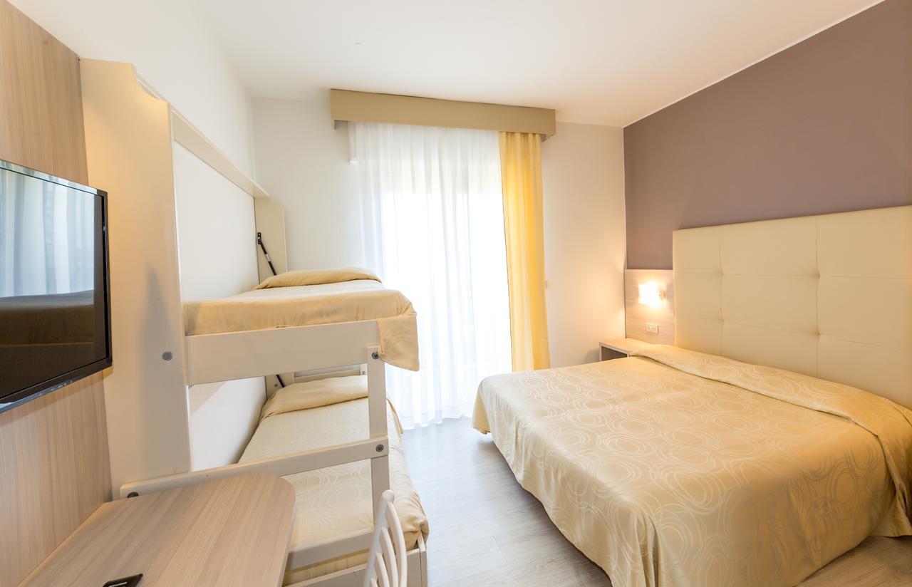 Hotel Torino Lido di Jesolo Zewnętrze zdjęcie