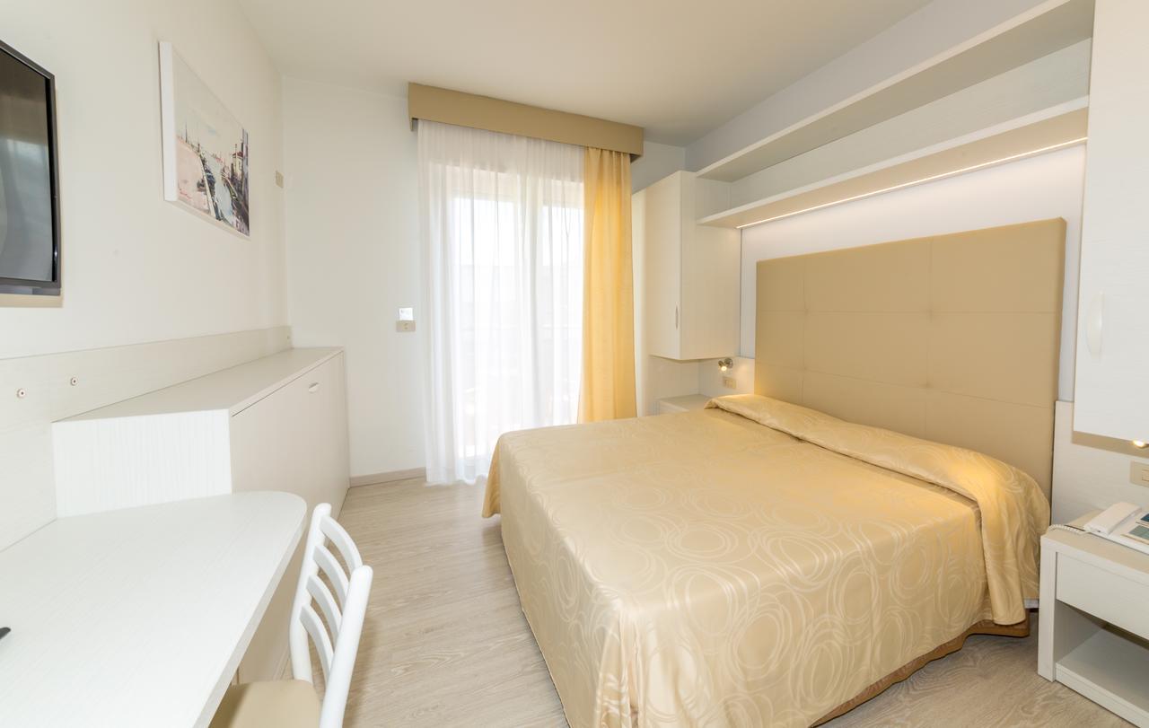 Hotel Torino Lido di Jesolo Zewnętrze zdjęcie